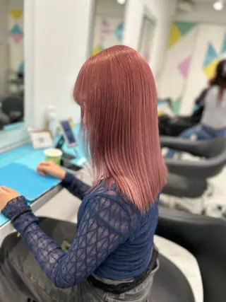 カラー トレンドモテカラー 🩷色落ちまで可愛くのヘアスタイル