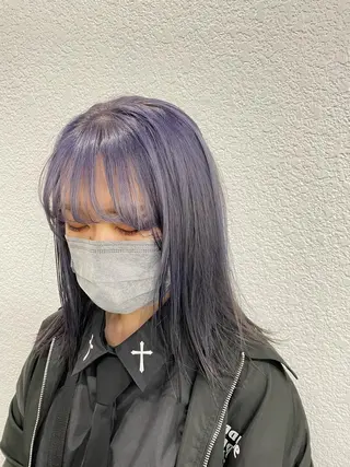 ミディアム カラー 渋谷 留菜のヘアスタイル