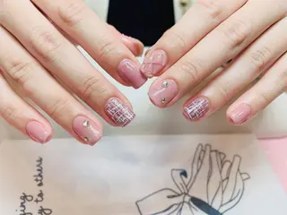 ネイル Ui_Amor (パラジェル)のネイルデザイン