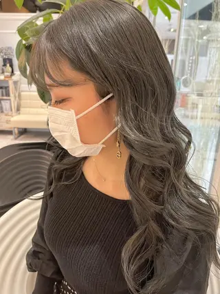 ロング カラー ヘアアレンジ シアーベージュニスト 🥣大石亜里紗のヘアスタイル