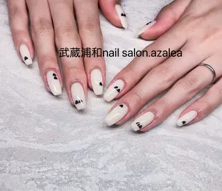 ネイル R inのネイルデザイン