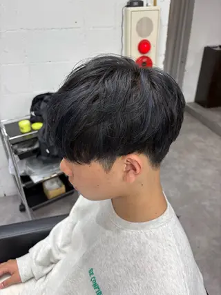 カラー メンズ 笹江 瑞穂のヘアスタイル