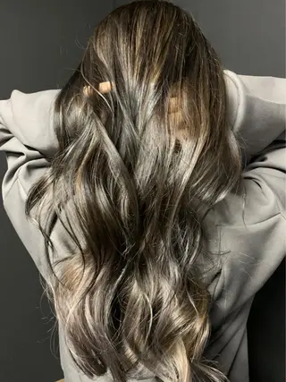 ロング 家田 竜のヘアスタイル