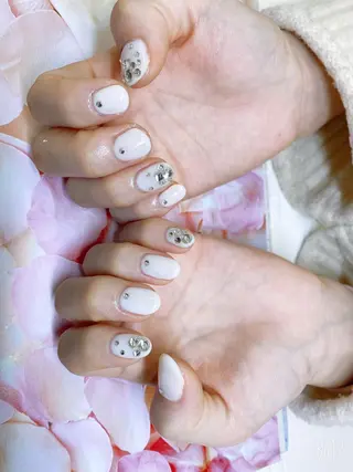 ネイル 🦋ネイルサロン ブラン🌈ゆりのネイルデザイン