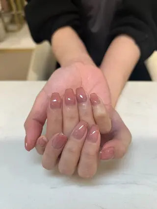 ネイル Raviy新宿店所属・やまだ ななせのネイルデザイン