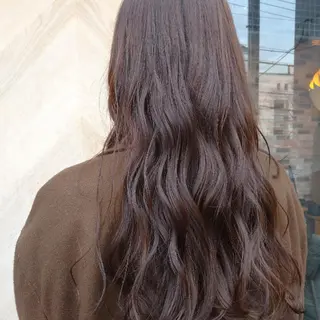 ロング neutralpublic所属・猪野 さやかのヘアスタイル