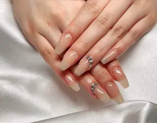 ネイル Ui_Amor (パラジェル)のネイルデザイン