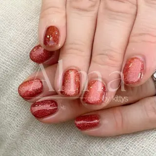 ネイル Alma by kittys 谷保店所属・Alma chitoseのネイルデザイン