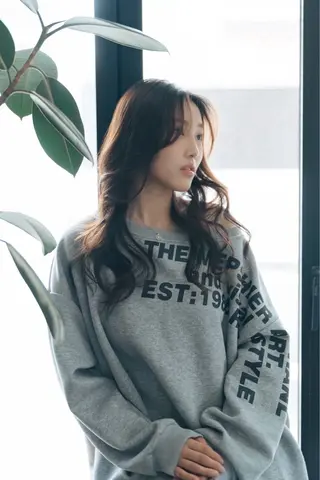 ロング 敏感肌のカラー｜斉藤 ｜かきあげバングのヘアスタイル