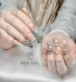 ネイル Anna_ Nicy Nailのネイルデザイン
