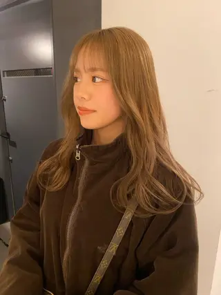 ロング みやけ ひなのヘアスタイル