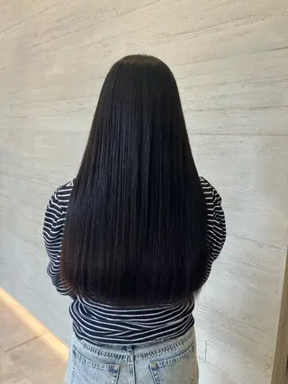 ロング サキ🤍ハイトーン 🩰くびれ巻きヘアのヘアスタイル