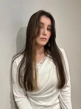 ロング 髪質改善/縮毛矯正/ 艶カラー/ヘッドスパのヘアスタイル