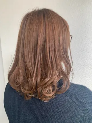 ロング ラカリテ　新宿伊勢丹店所属・渡辺 にこはのヘアスタイル