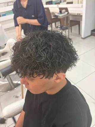 ショート パーマ メンズ 髪質改善/艶カラー/ メンズパーマ/鈴木のヘアスタイル