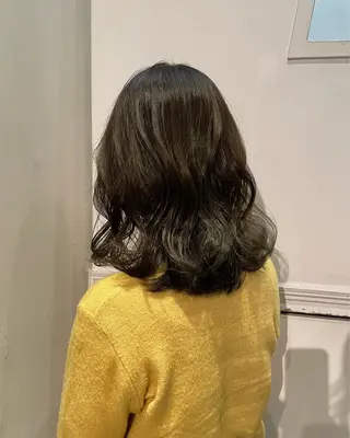 セミロング カラー 向坂 亜美のヘアスタイル