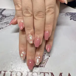 ネイル Guarendo錦糸町店所属・ガレンドウ 白澤 愛子のネイルデザイン