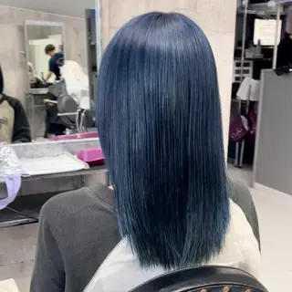 ミディアム カラー レイヤーの魔術師 𓍼takumi𓍼のヘアスタイル