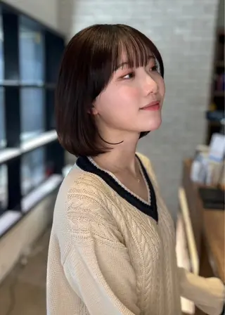 ミディアム 佐藤 真衣のヘアスタイル