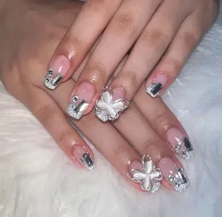 ミディアム mao .のネイルデザイン