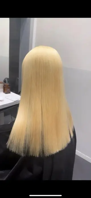 ロング カラー salowin iori原宿B1店所属・ハイトーン/髪質改善 原宿𝑺𝑬𝑵𝑨のヘアスタイル