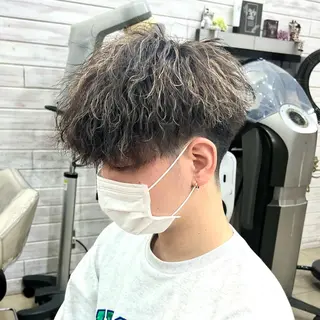 ショート パーマ メンズ 岡田大志🇰🇷 中/韓メンズヘアのヘアスタイル