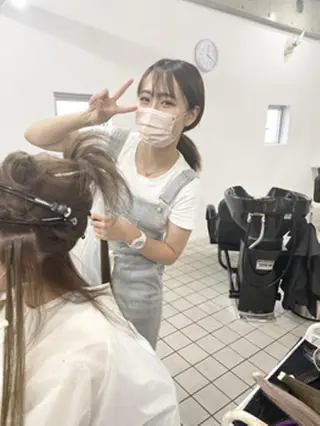 ロング カラー エクステ LuciAのヘアスタイル