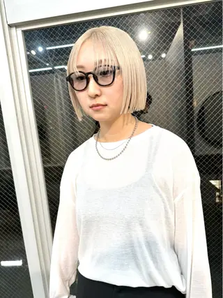 ショート カラー ヘアアレンジ lani ブリーチ /ダブルカラーのヘアスタイル