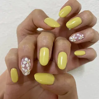 ネイル うにゃねいる🌷 Mayaのネイルデザイン