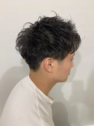 ミディアム パーマ メンズ 加藤 綾華のヘアスタイル