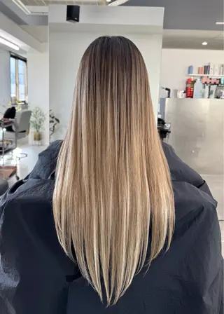 ロング yuna/透明感 カラー/エクステのヘアスタイル