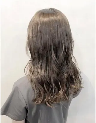 カラー FURUKAWA JUNYAのヘアスタイル