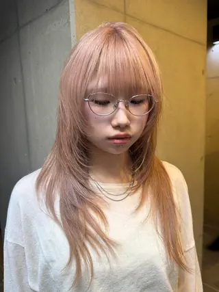 ロング カラー だいち/ハイトーン/ デザインカラーのヘアスタイル