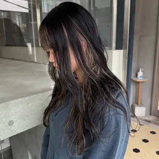 カラー RINA .のヘアスタイル