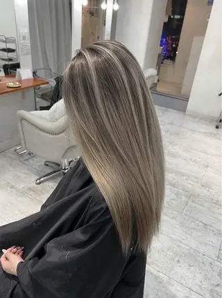 ロング カラー ROBIN所属・指名数No.1 /NAOYAのヘアスタイル