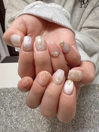 ネイル Guarendo錦糸町店所属・ガレンドウ 白澤 愛子のネイルデザイン