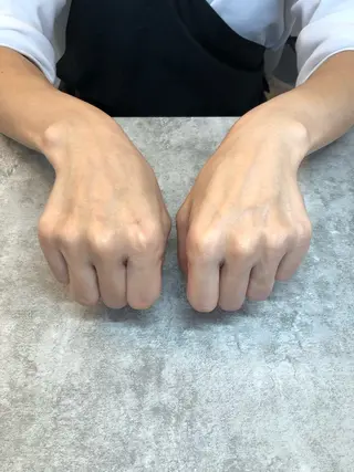 ネイル 鈴木 麻里のネイルデザイン