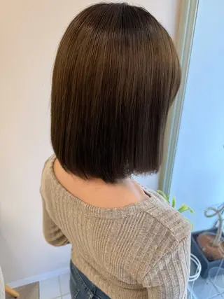 ショート グレージュ/ブリーチ 岡山駅/のりまきのヘアスタイル