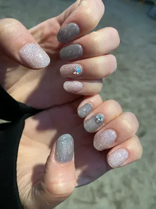 ネイル SHiORi☺︎ 【ネイルワン】のネイルデザイン