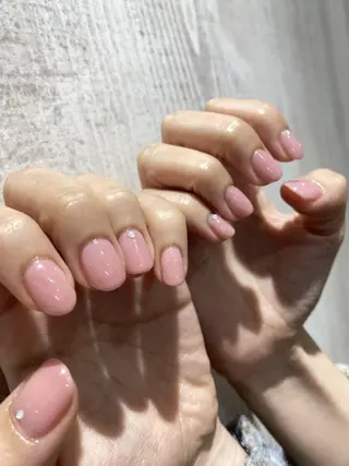 ネイル 13日3980円‼️ マグもデザインも◎のネイルデザイン