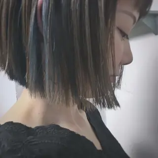 ショート カラー パーマ ヘアアレンジ 推し活専用 【派手髪】飯野ゆかりのヘアスタイル