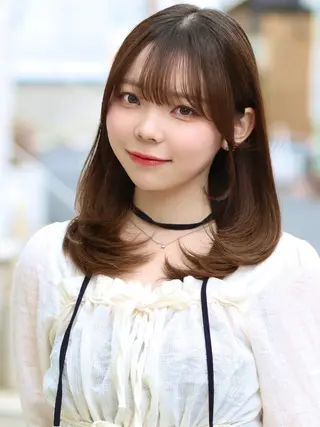 セミロング FERiCIA.  表参道所属・レイヤーカット 🪄吉野翔悟のヘアスタイル