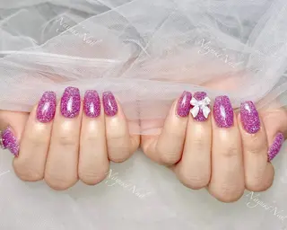 ネイル 🦋 Queenieのネイルデザイン