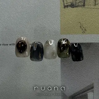 ネイル 阿武 美海のネイルデザイン