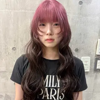 セミロング カラー ヘアアレンジ 🌈【🎀ヘアデザイ ナー🎀】✨ノン✨のヘアスタイル