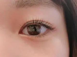 マツエク・マツパ デイジーラッシュ 大阪駅前第3ビルのマツエク・マツパデザイン