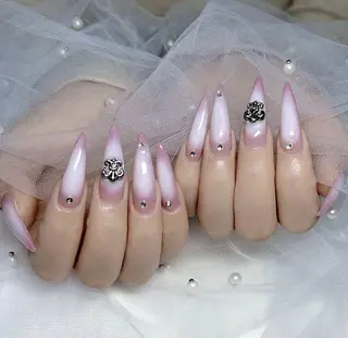 ロング Bling Salonのネイルデザイン