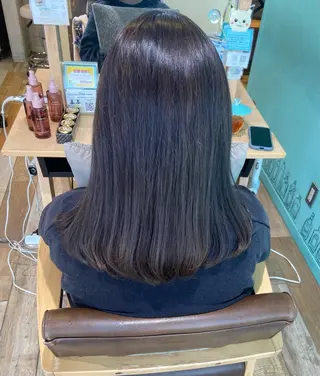 セミロング カラー 🐺ウルフ/レイヤー 似合わせ‎🤍沙羅のヘアスタイル