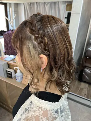 ミディアム 石井 綺乃のヘアスタイル