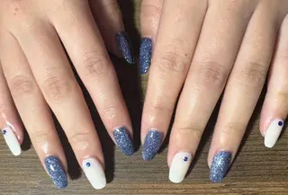 ネイル Lapis Lazuli所属・ラピスラズリ ゆりあのネイルデザイン